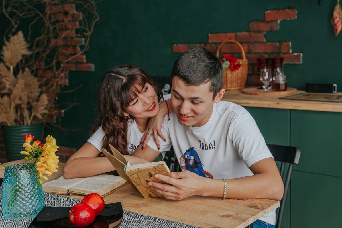 What Is “Simulation Game Dating Novel Regression Of”? Decoding the Viral Dating Sim Trend